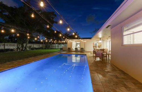 3BR HEATED POOL CLOSE TO BEACH - Foto 47