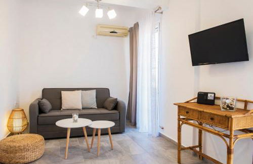 Family by the sea Syros - Photo 9