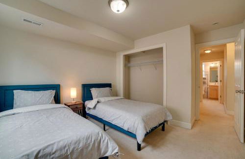 Near Public Transit and Walkable! Airy Seattle Apt - Foto 17