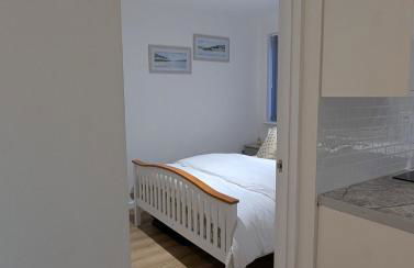 Newly Furnished Guest House Near City Centre - Foto 15