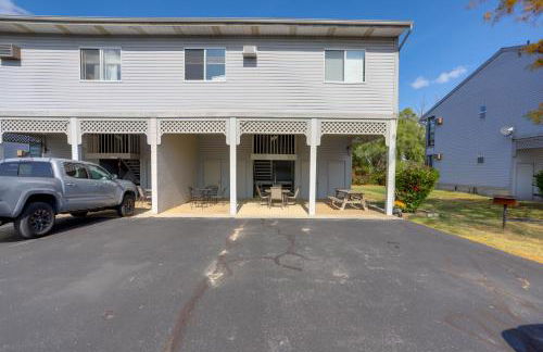 Pet-Friendly Oak Harbor Condo Walk to Lake! - Foto 25