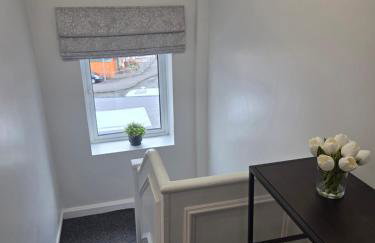 Newly Refurbished Townhouse - Foto 10