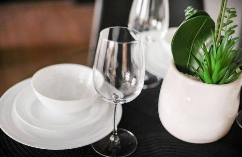 Sleek 2BR On Rvrwalk Gym Parking Near Conv Ctr - Foto 54