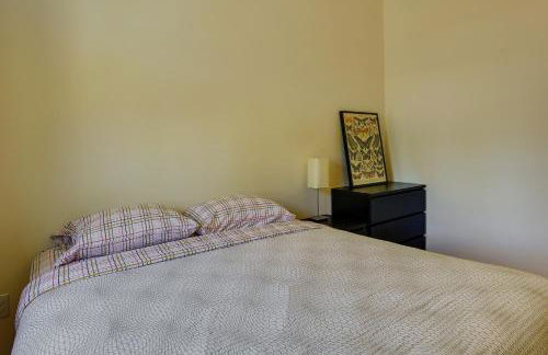 Modern White Salmon Apartment, Steps From Town - Foto 19