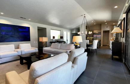 “Luxe Living”: Modern elegance, top-tier amenities, and stunning views, managed by Greenday! - Foto 5