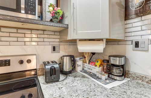 Extended Stay in Denver! Cozy Apartment with Patio - Foto 8