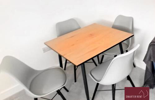 Eton, Windsor - 1 Bedroom First Floor Apartment - Parking - Foto 3