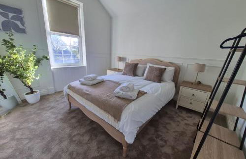 Kirkgate 2 bed - Coorie Doon Stays - Foto 13