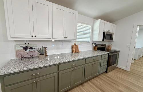 Lucky Cowboy Lodge Near WinStar - Cozy 3BR Home - Foto 18