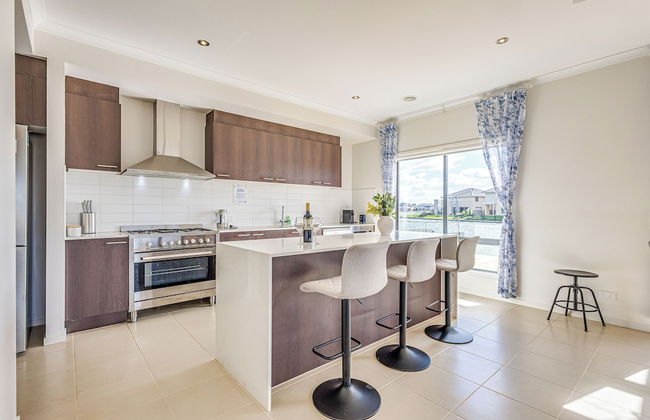 StayAU 5BR Lakefront Escape Point Cook - Foto 34