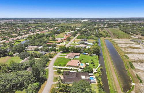 8-BR with Pool & Mini-golf & Soccer - Foto 17