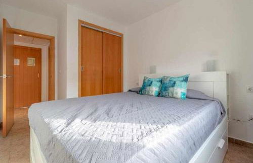 Apartamento 303 junto a la playa piscina y parking - Foto 15