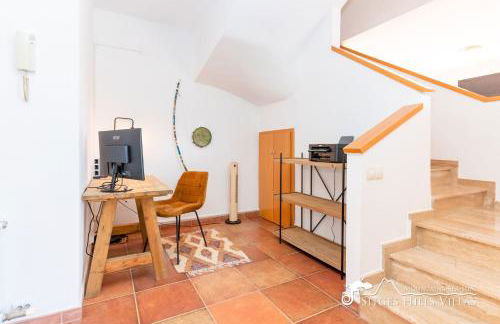 Villa Serranita - Stylish Holiday Home with Views and Air Conditioning 15 mins to Sitges - Photo 44