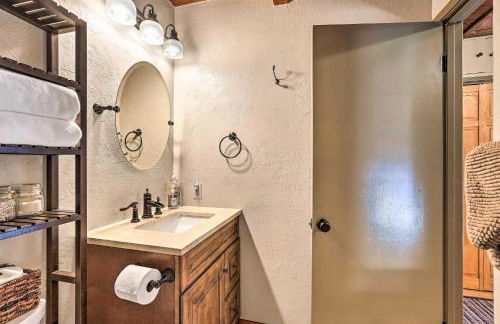 Dog-Friendly Kings Beach Log Cabin with Hot Tub! - Foto 20