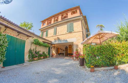 I Due Cipressi - Foto 1