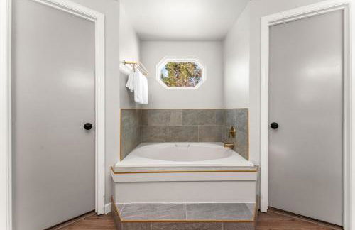 Experience Boise in a Newly Renovated Haven - 3 Bedroom - 2 Bath - Foto 23