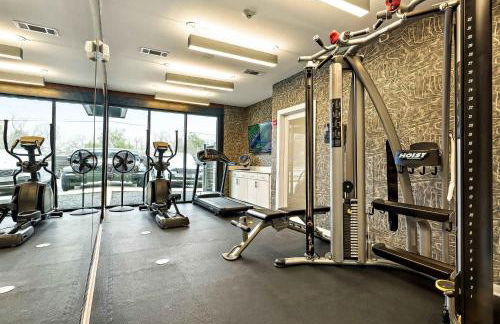 South Lamar Retreat - Sauna, Plunge & Pickleball - Foto 31