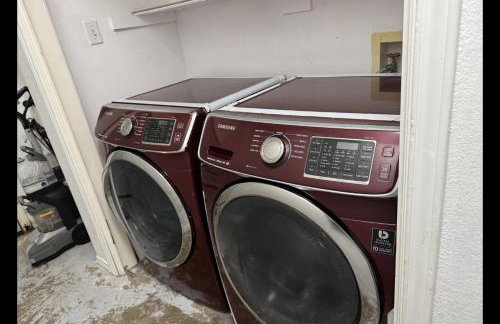 Backyard Oasis in Brownsville! - Photo 22