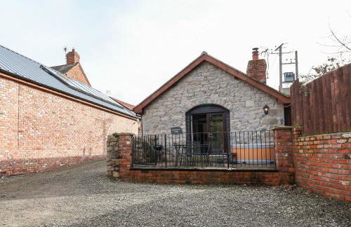 Gamekeepers Cottage - Photo 2