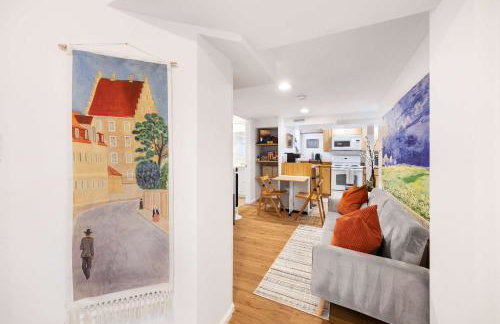 Artist 750sqft 2BR Basement Maple Leaf Park - Foto 9