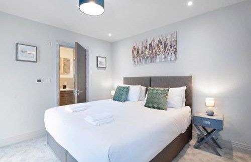 Spacious, 3 bedroom, 2 bathroom, Surbiton - Foto 2