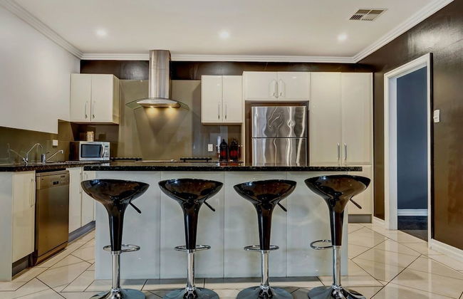 Hollywood Tree House - Photo 11