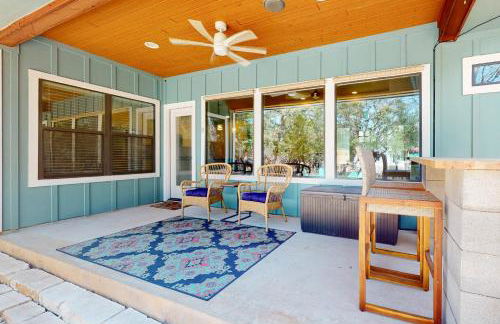 Tanglewood Retreat | Updated house in Spring Branch with a large yard - Foto 3