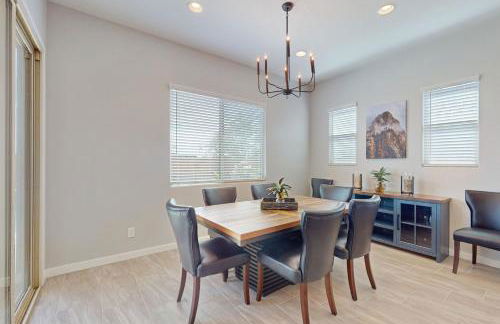 Pool, Hot Tub and Game Room! Spacious Buckeye Home - Foto 6