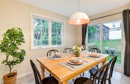 Walk to Shops and Dining Glen Cove Apt with Yard! - Photo 8