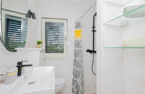 Cozy Home In Prolozac Donji With Wifi - Foto 23