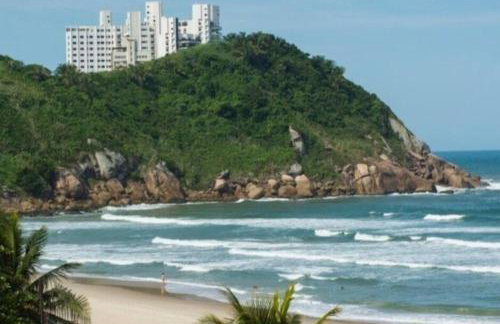 Praia do Tombo Guarujá - Foto 22