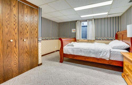 12 Mi to St Paul Pet-Friendly Home with Backyard - Photo 22