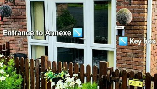 Idyllic 2 Bedroom Self-Contained UpsideDown Annexe - Foto 5