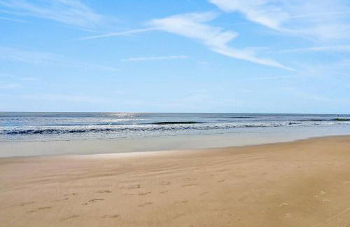 Brand new home with open layout, office, & great location - dog-friendly - Foto 30