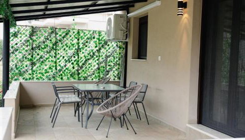 Sefis House - Photo 5