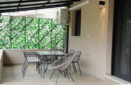 Sefis House - Photo 5