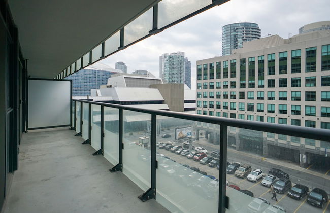 Applewood Suites - Luxury 3 BDRM - Photo 29