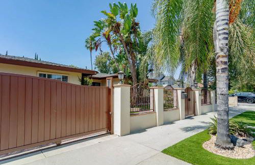 Cozy Home with Pool and Jacuzzi Minutes from Universal Studios - Foto 55