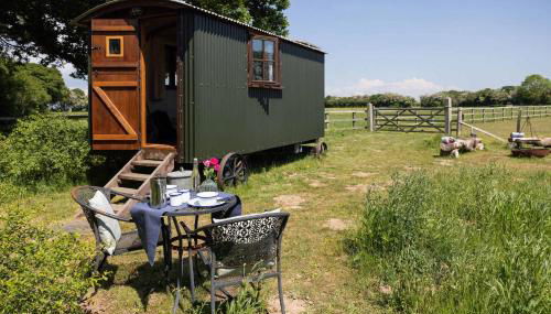 Harbour Ranch Hut - Rustic Countryside Escape - Foto 3