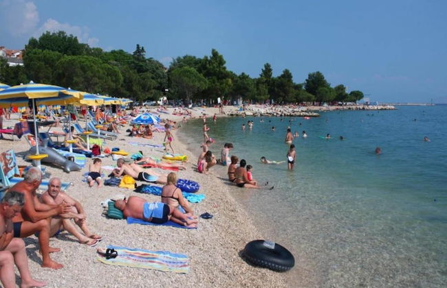 Charming Home With Swimming Pool and Beautiful Covered Terrace - Foto 30