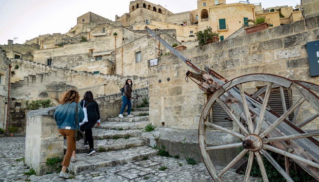 Recorriendo las calles empedradas de la antigua ciudad de Matera