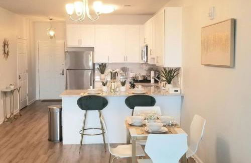 Book Cozy King Bed Now 25 Percent OFF Spring Special! - Foto 4