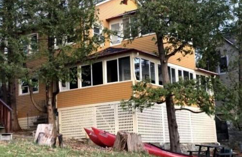 VISTA LAGO Gorgeous Lakefront with Private Beach 3 day minimum - Foto 1