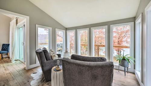 Lakefront Rogers Getaway with Hot Tub and Deck! - Foto 5