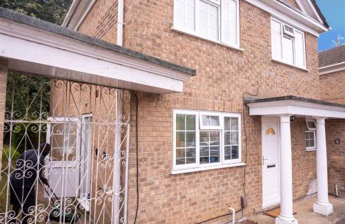 Conyngham Villa, Luxury Detached House, 6 Beds, 4BR,Large garden, Parking - Sleeps 8 - Foto 69