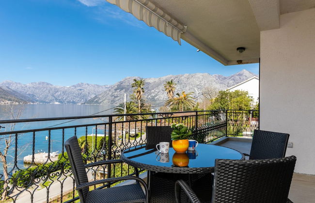 Apartments Miramar - Photo 1