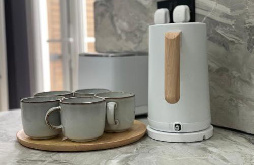 Slick Space for a Standish Stay - Photo 13