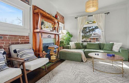 5-Bedroom Victorian Home Private Yard Sleeps 10 - Photo 6