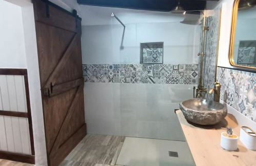 Casa rural con piscina privada Manitaga. - Photo 30