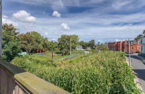 NEW! Boston Entire House Near MBTA, 3 Mi to Fenway! - Foto 34